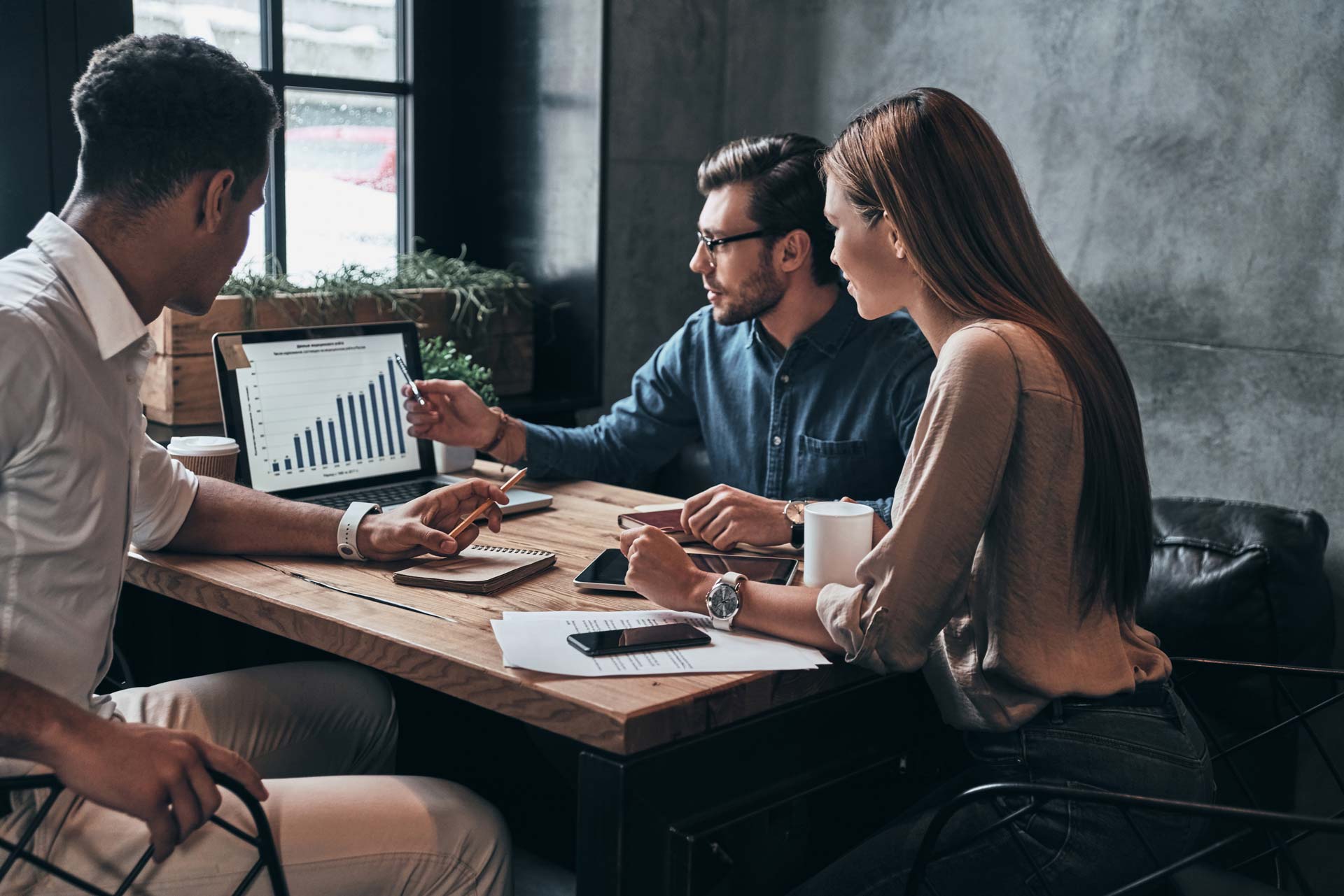 rendez-vous professionnel trois personnes